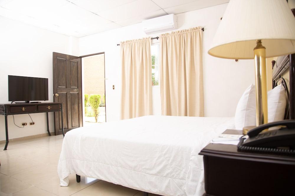 Hotel Santa Elena Antiguo Cuscatlan Ngoại thất bức ảnh