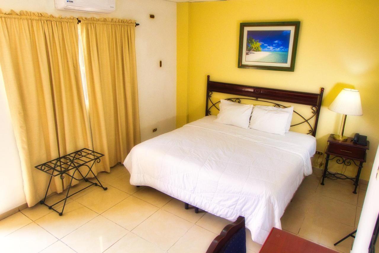 Hotel Santa Elena Antiguo Cuscatlan Ngoại thất bức ảnh
