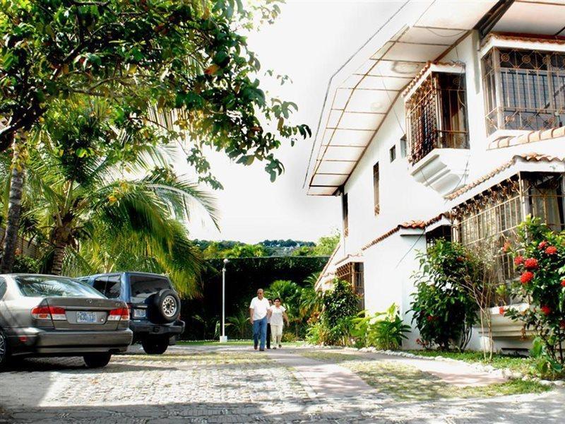 Hotel Santa Elena Antiguo Cuscatlan Ngoại thất bức ảnh