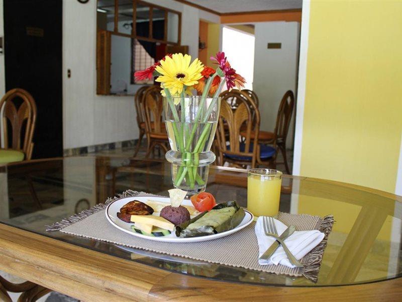 Hotel Santa Elena Antiguo Cuscatlan Ngoại thất bức ảnh