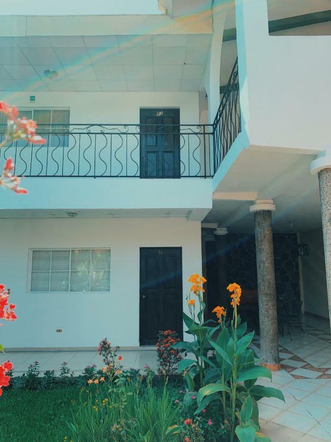 Hotel Santa Elena Antiguo Cuscatlan Ngoại thất bức ảnh
